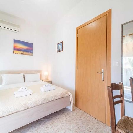 Villa Theo Μαραθιάς Εξωτερικό φωτογραφία