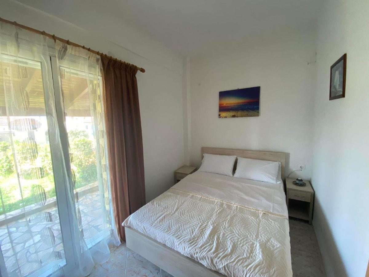 Villa Theo Μαραθιάς Εξωτερικό φωτογραφία